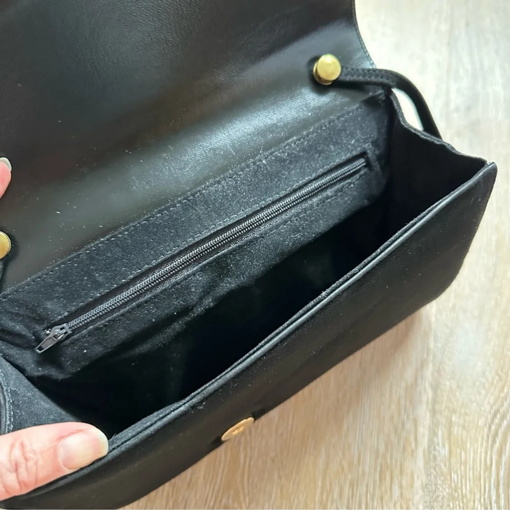 Vintage 𝙛𝙞𝙧𝙨𝙩 purse velvet