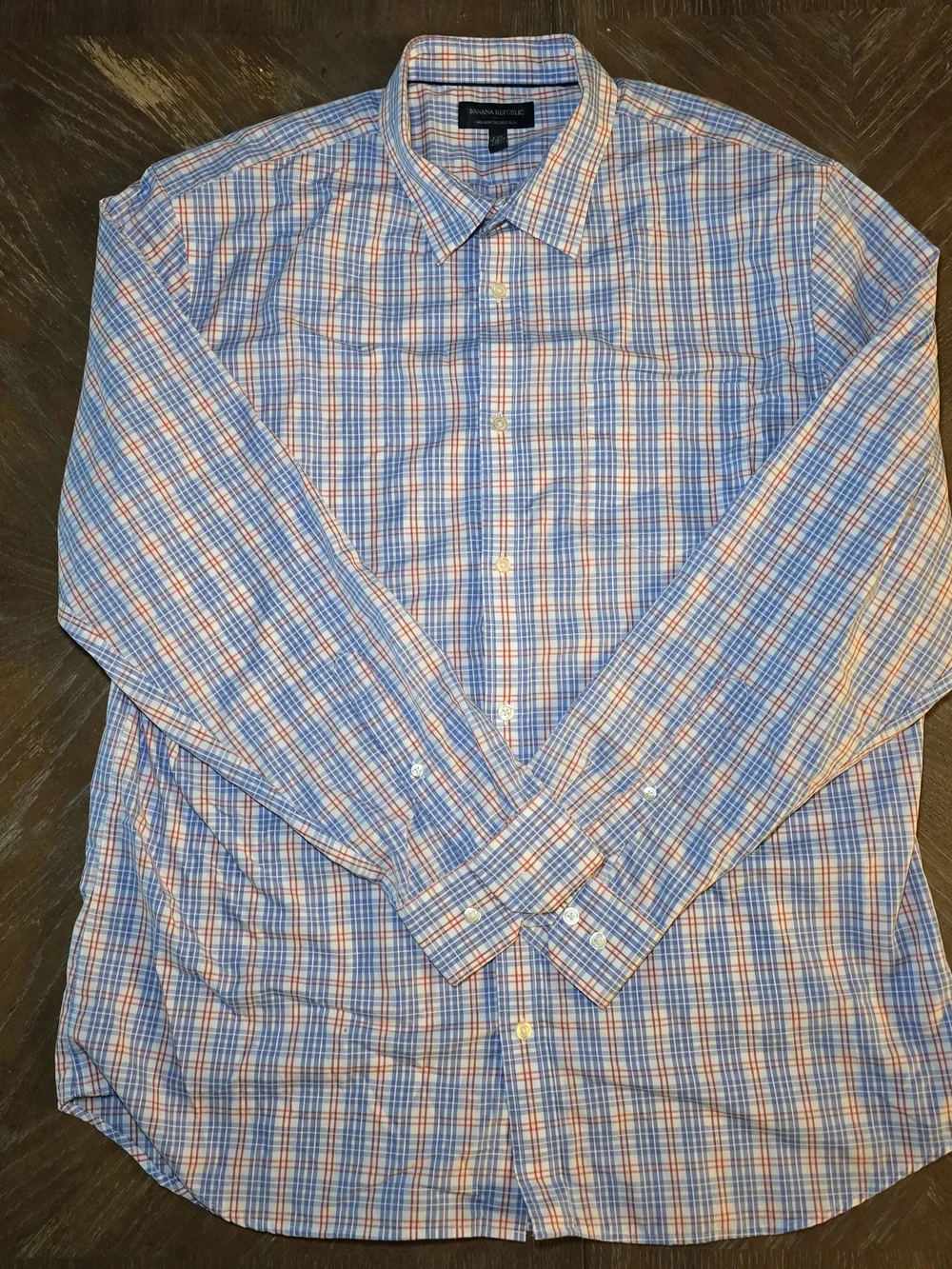 Banana Republic Men’s Light Blue and Red Plaid Button-Down Shirt