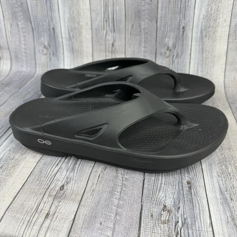 OOFOS OOriginal Flip Flop Men’s 8/ Women 10 Sandals Comfort Recovery Shoes Black