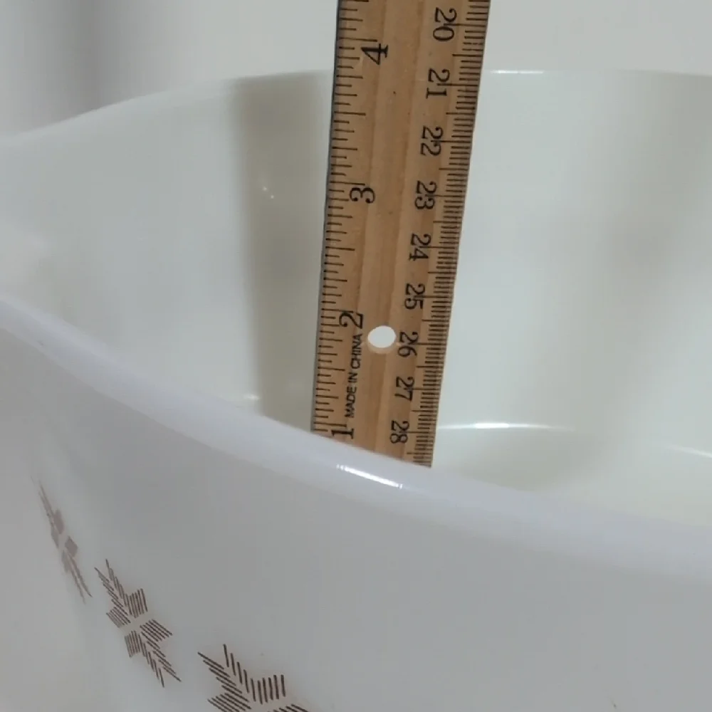 Pyrex stylish casserole