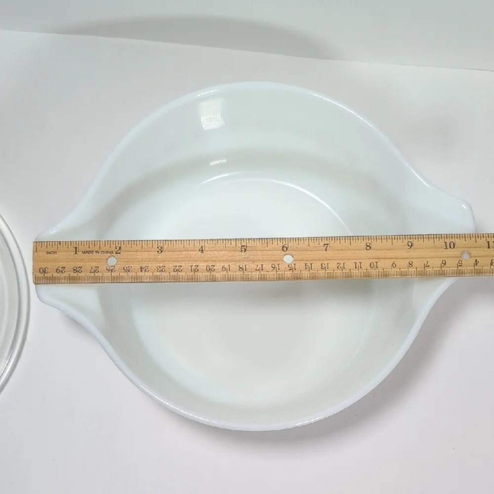 Pyrex stylish casserole