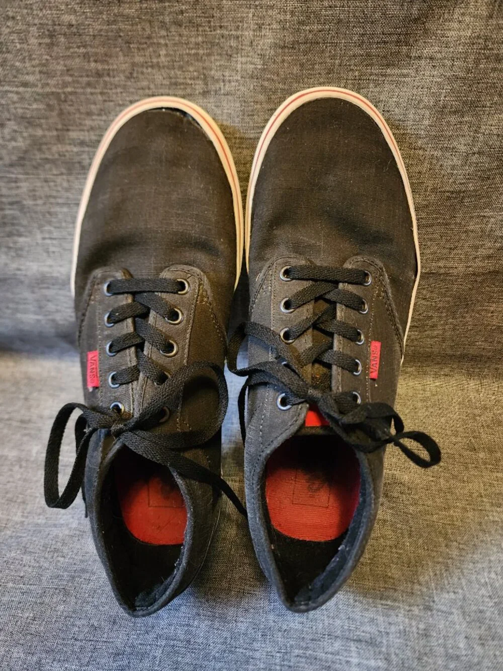 Men's Size 10.5 Vans Off The Wall 500714 Black/Red Canvas Lace Up Shoes