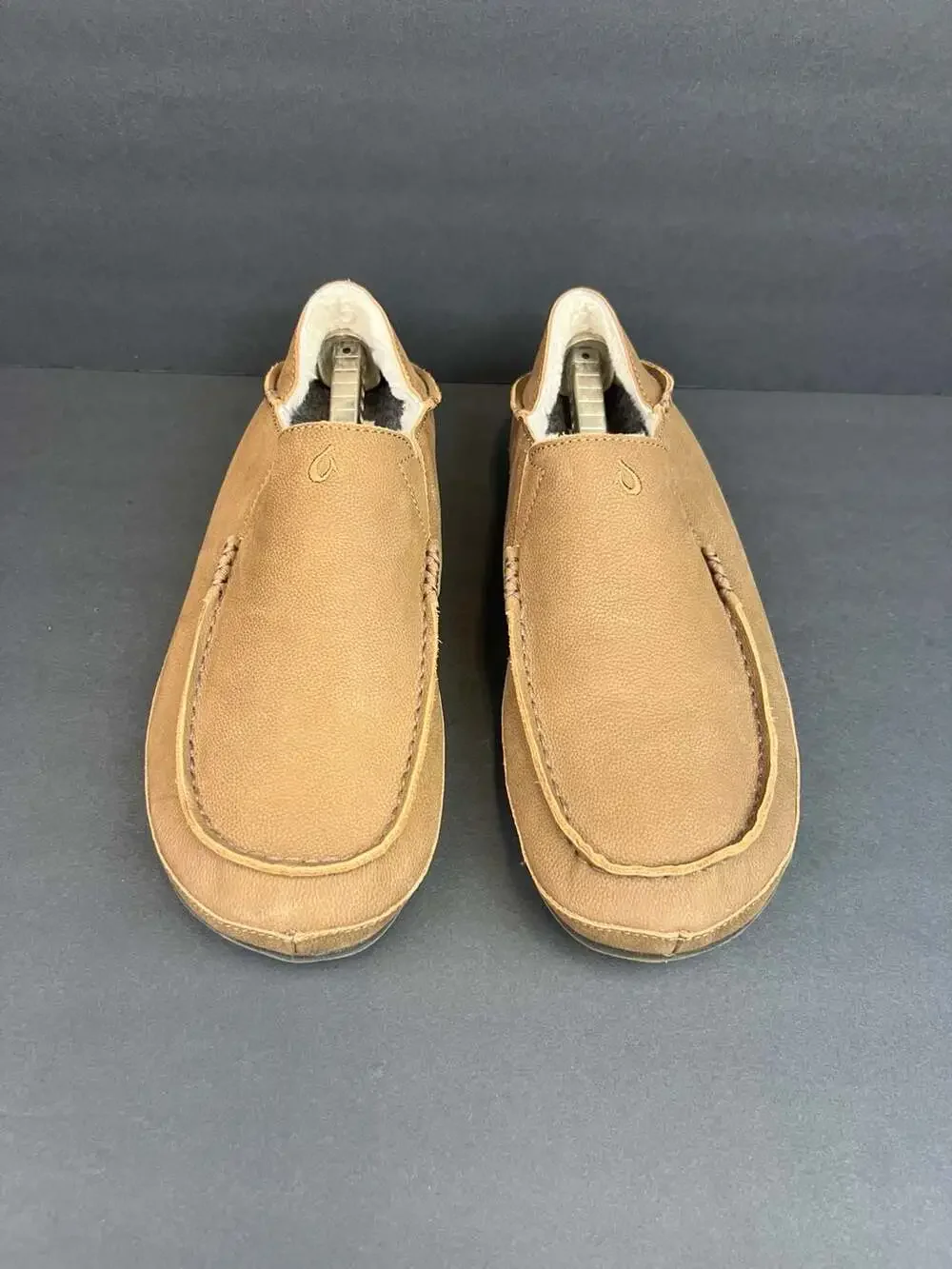 OluKai moloa tan
