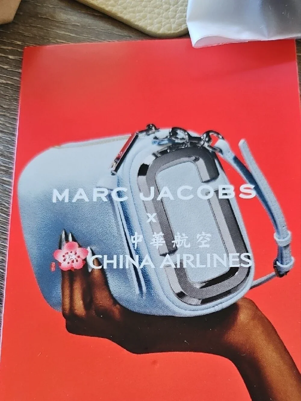 Marc Jacobs compact marc