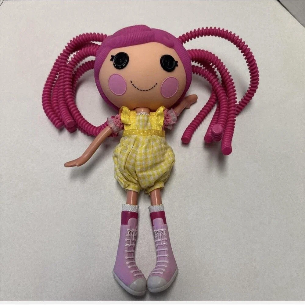 MGA Entertainment lalaloopsy crumbs