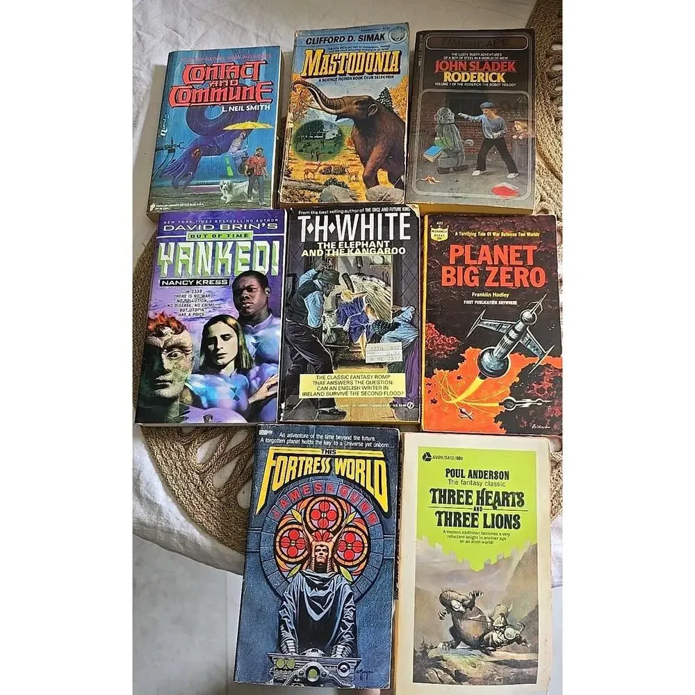 Lot‎ of 8 Mixed Authors Classic Fantasy Science Fiction Paperback Novel Books