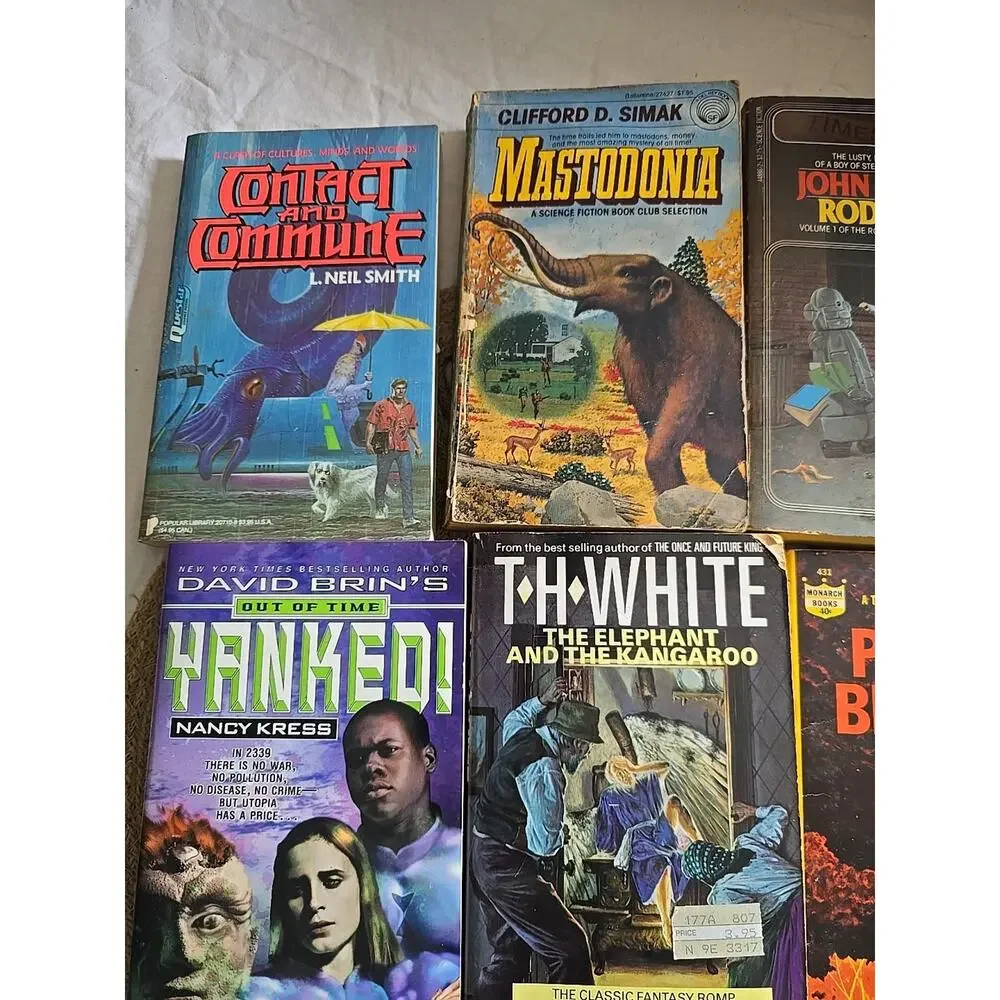 Lot‎ of 8 Mixed Authors Classic Fantasy Science Fiction Paperback Novel Books