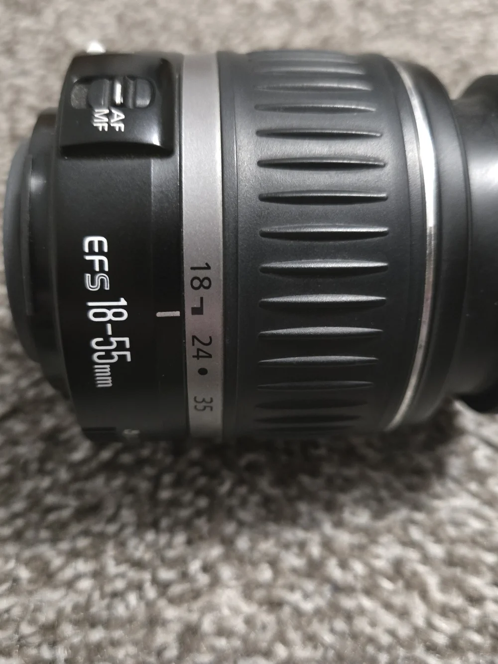 Canon compact ef