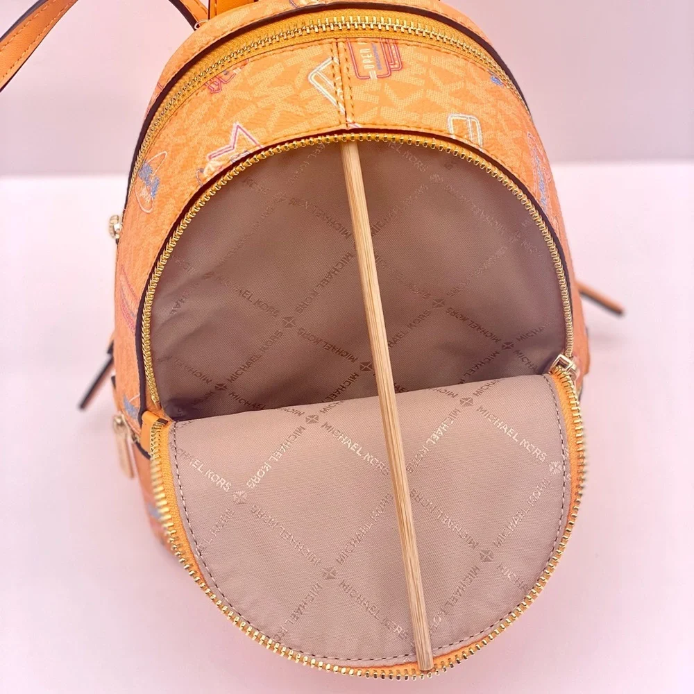 Michael Kors eye catching