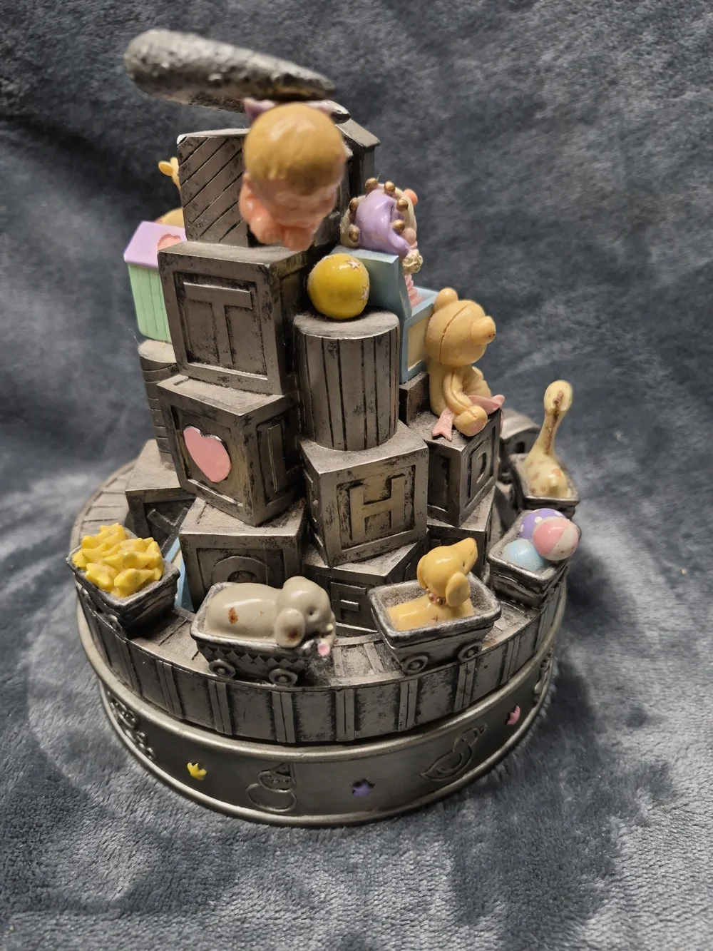 Royals charming pastel