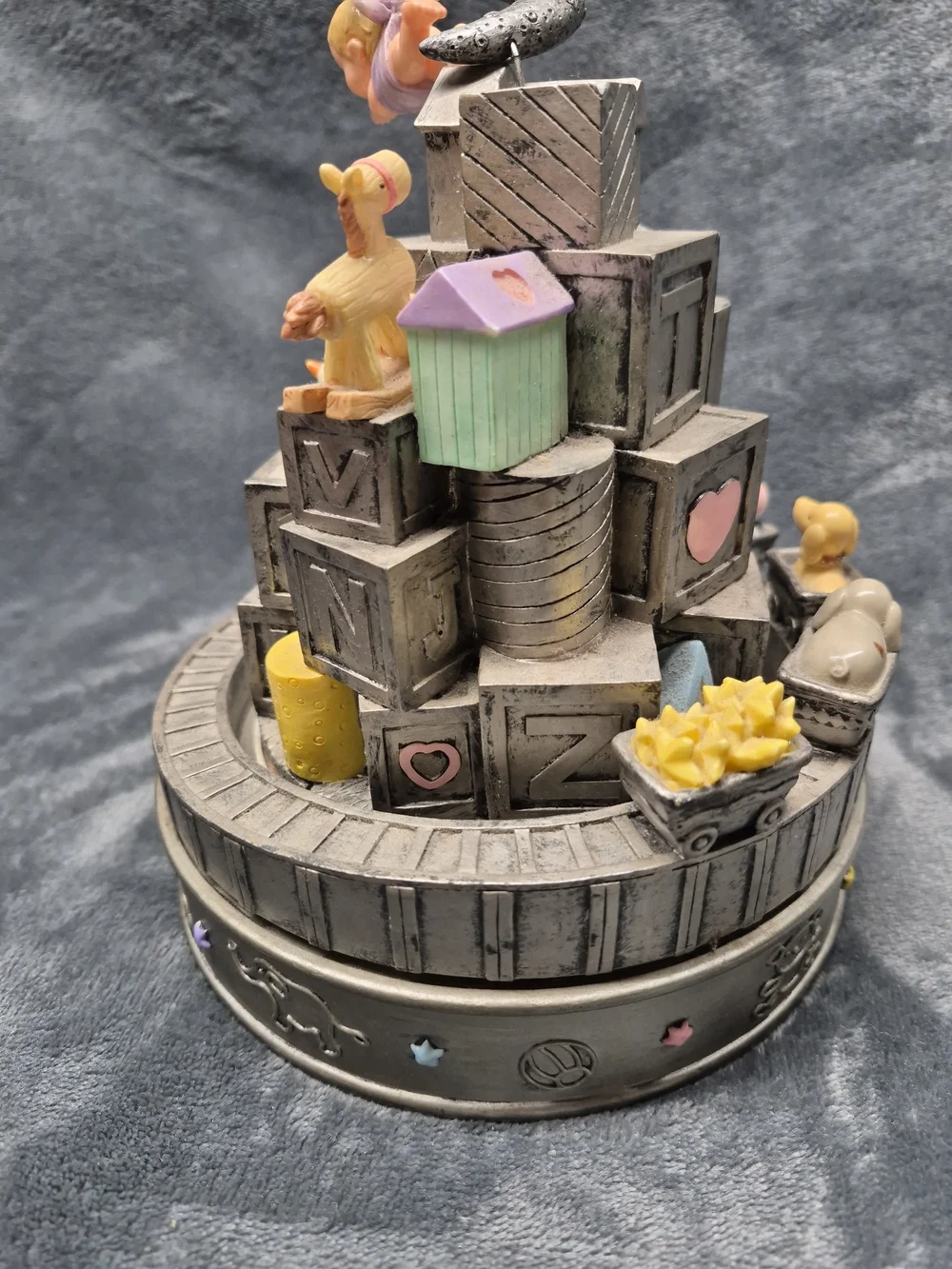 Royals charming pastel
