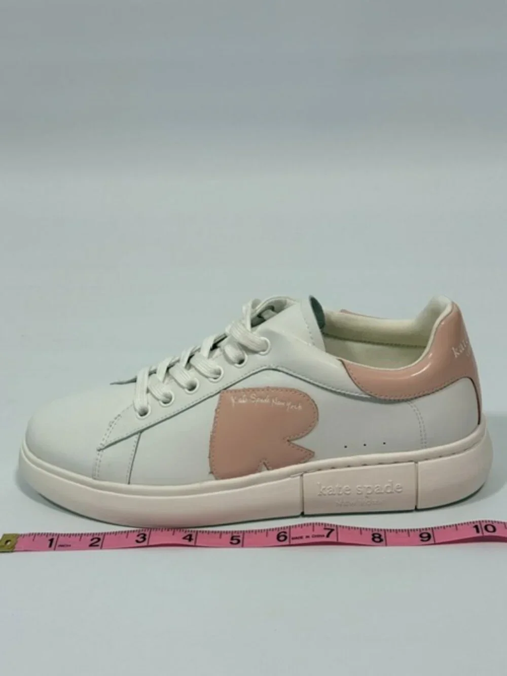 NWOT Kate Spade Charli Pink White Leather Sneakers Heart Size 8.5