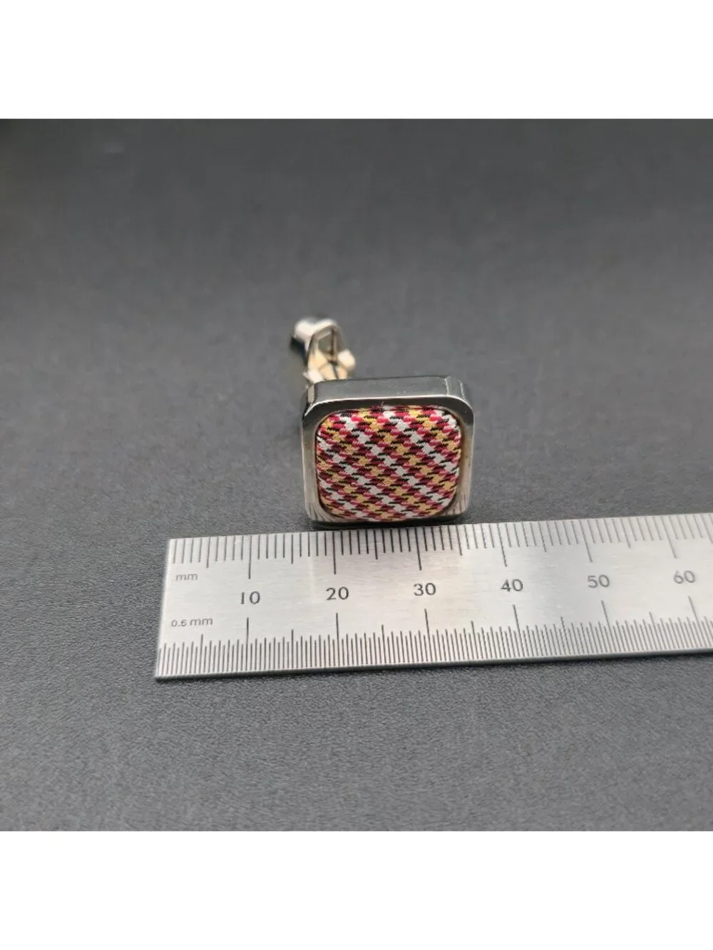 Vintage Silver Tone Plaid Houndstooth Fabric Inlay Square Cufflinks For Men A802