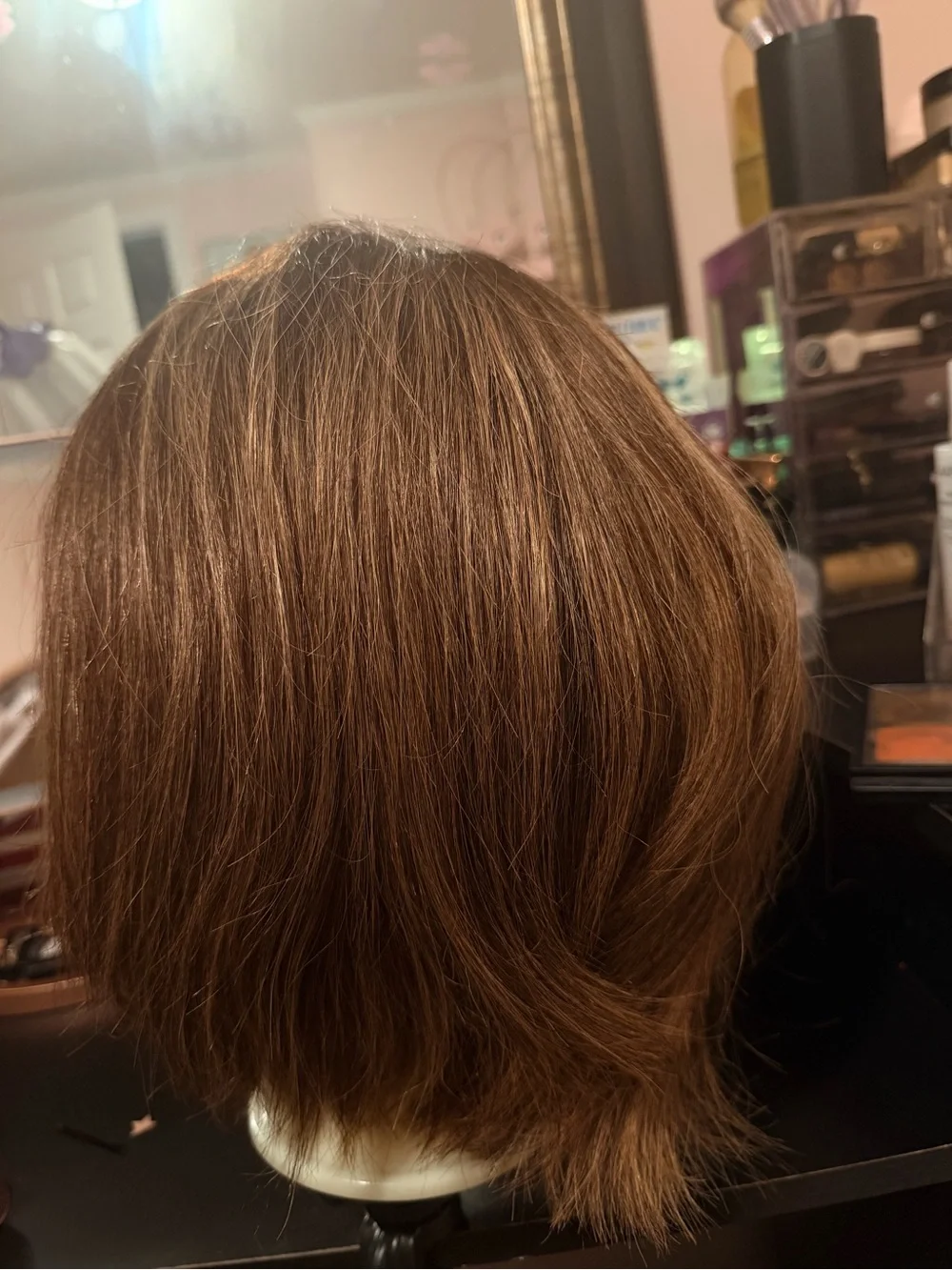 Human Hair Chestnut Brown Short Women's Wig with Blonde Highlights