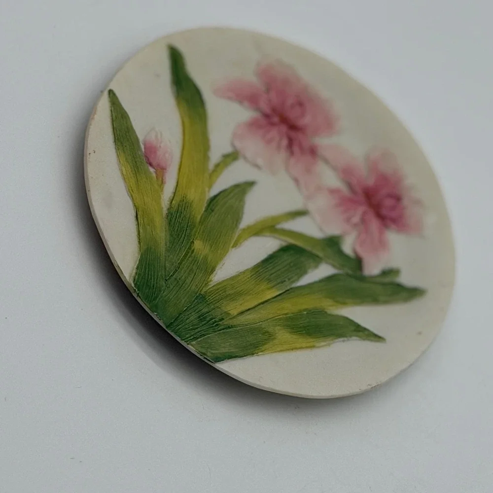 Vintage 3D Pink Iris Floral Decorative Mini Plate 4 Inch Resin Wall Art Decor