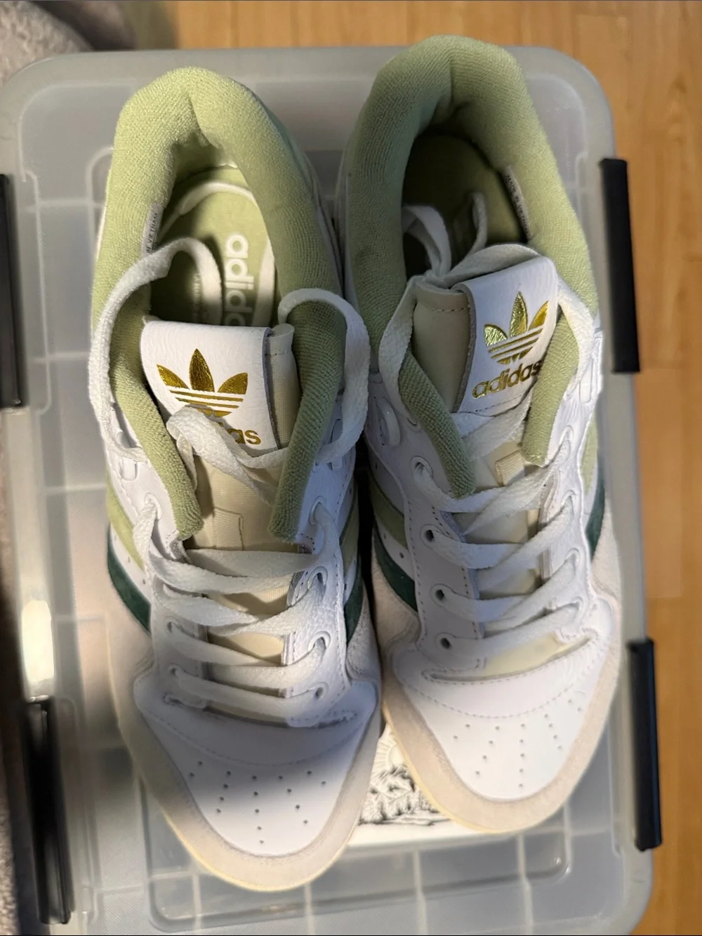 adidas low top