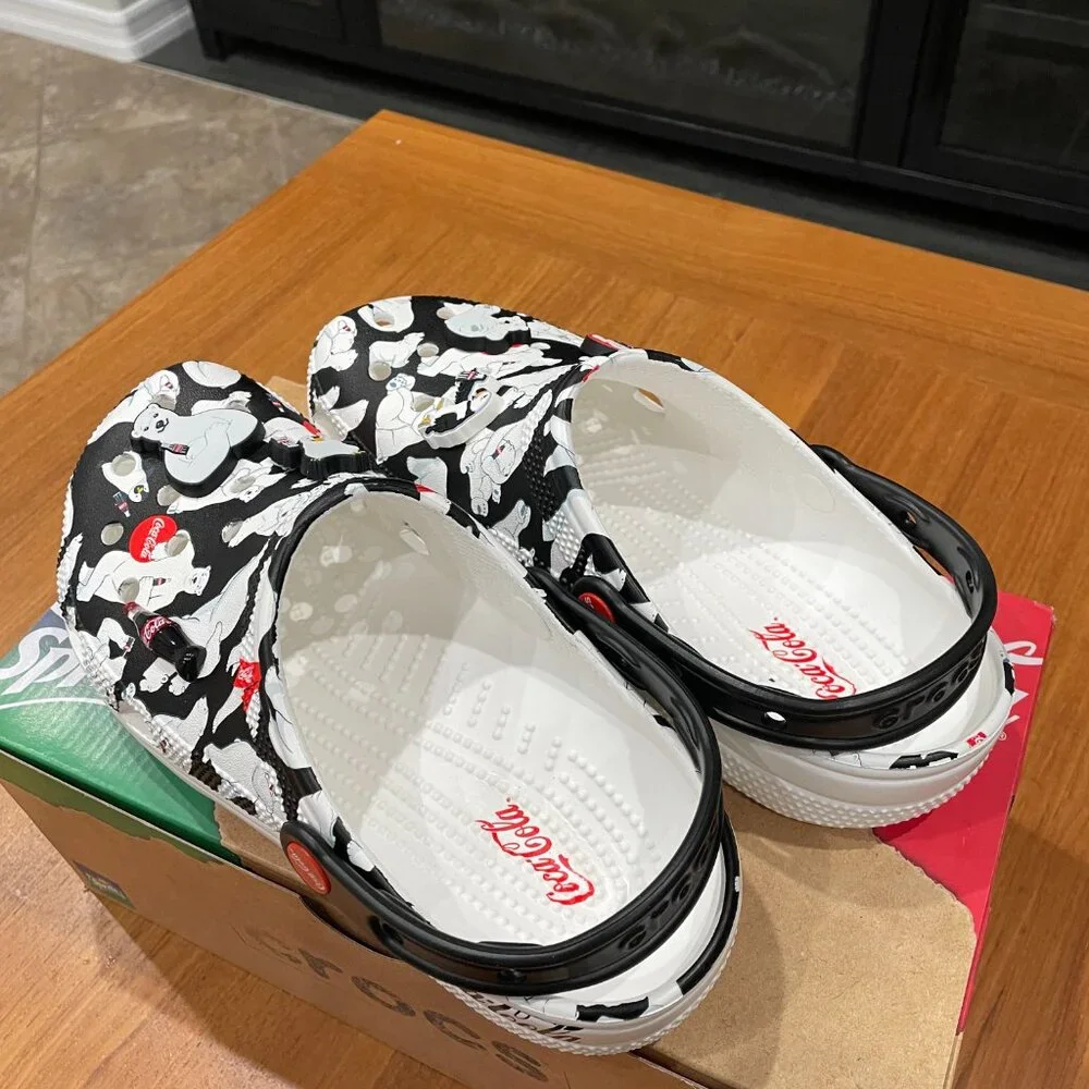 CROCS coca cola