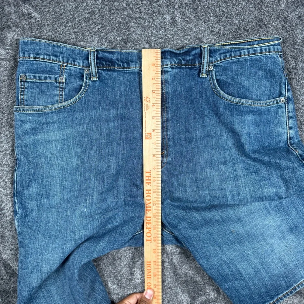Levis levi 569
