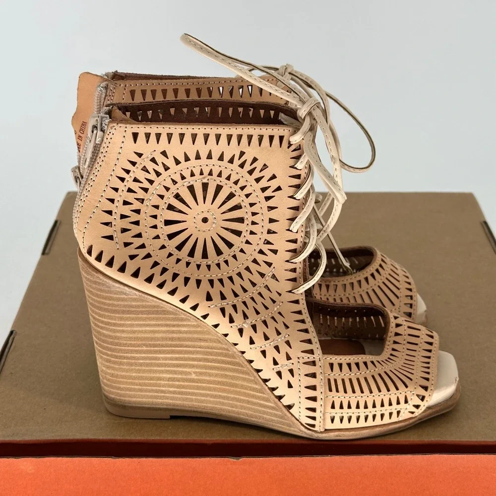 Jeffrey Campbell women size