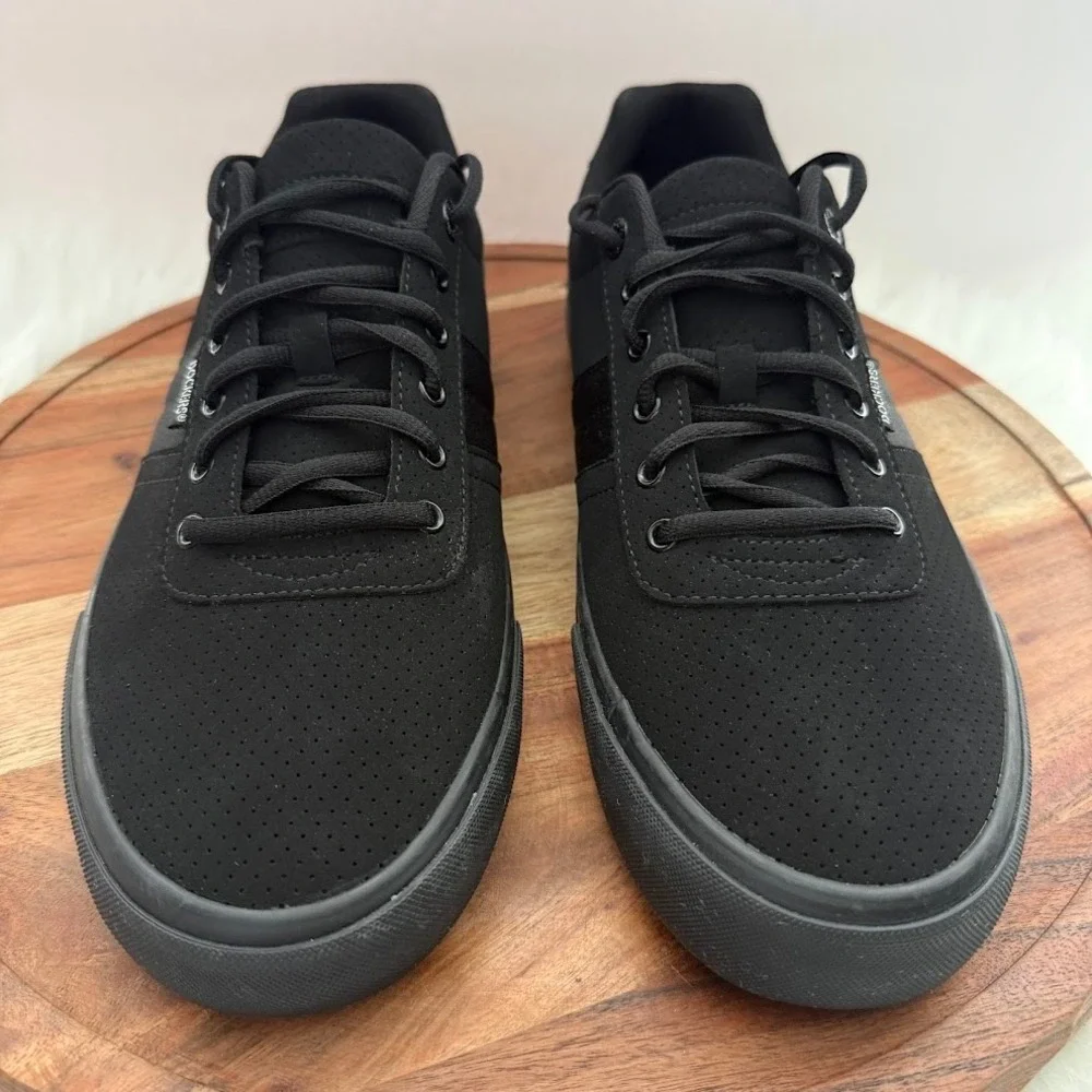 Dockers Mens 13M Black Low Top Sneakers Casual Lace Up Shoes 90-93203 DK228264