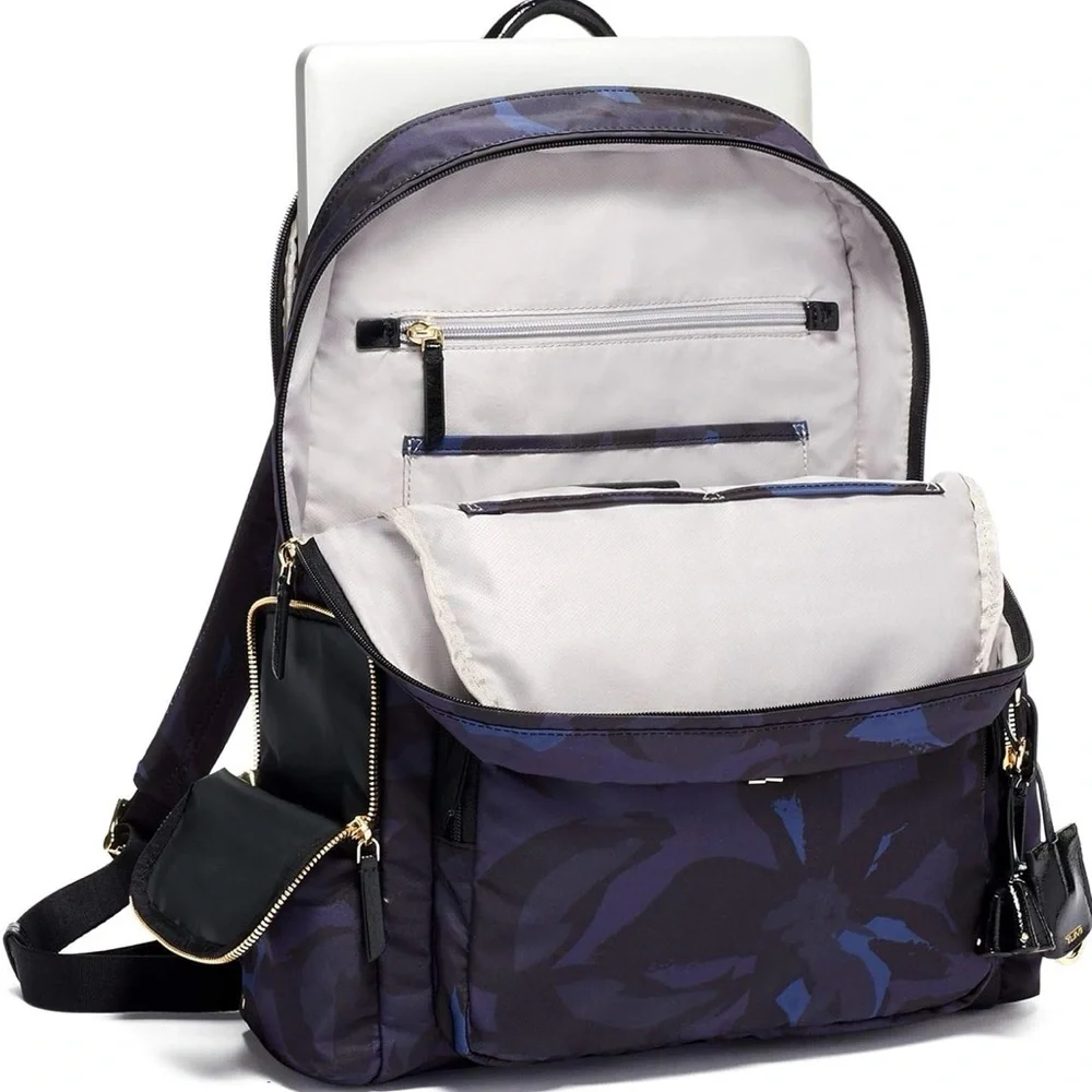 Tumi leather please