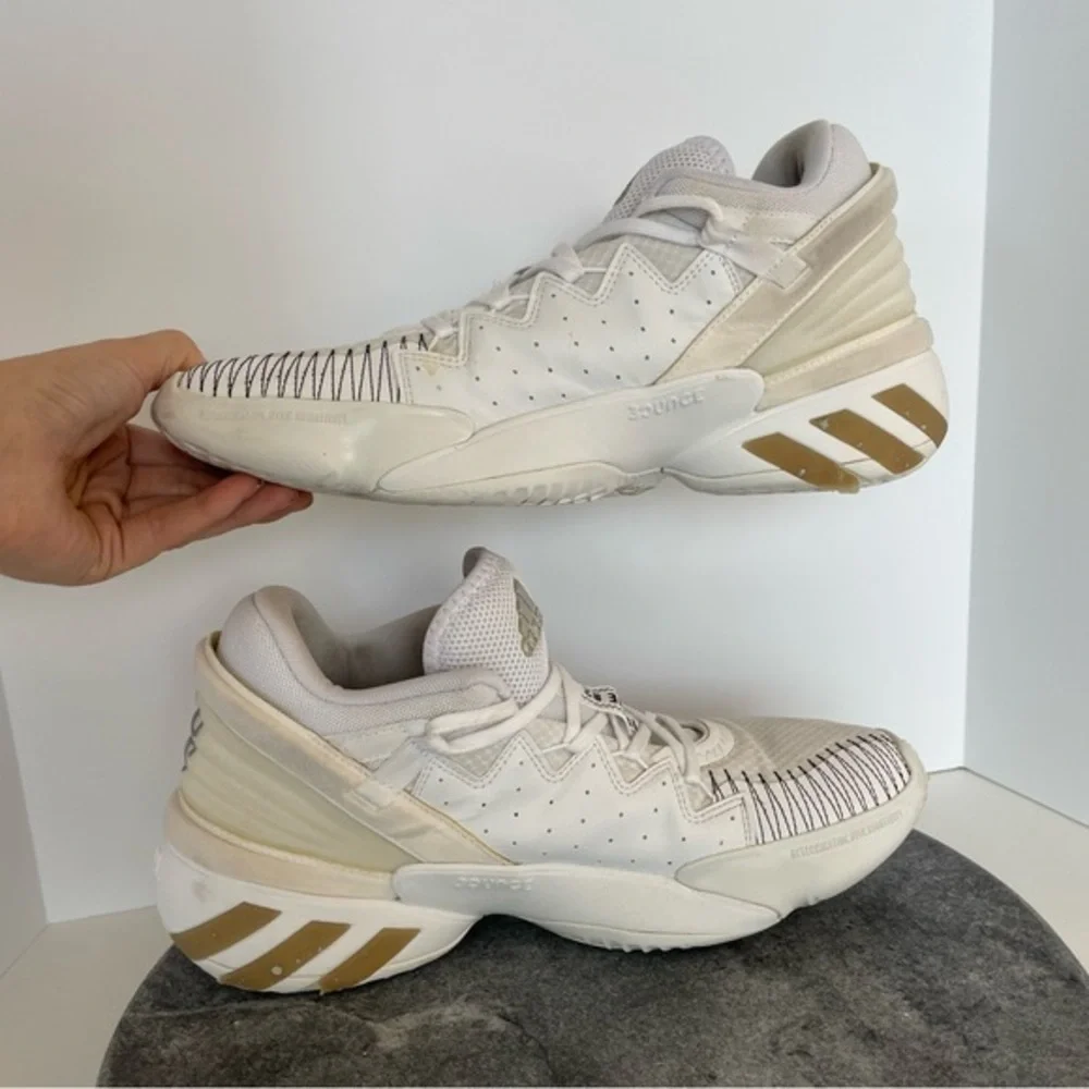 adidas donovan mitchell