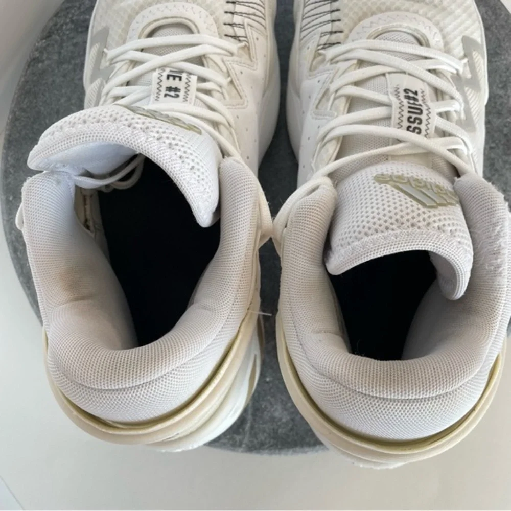 adidas donovan mitchell