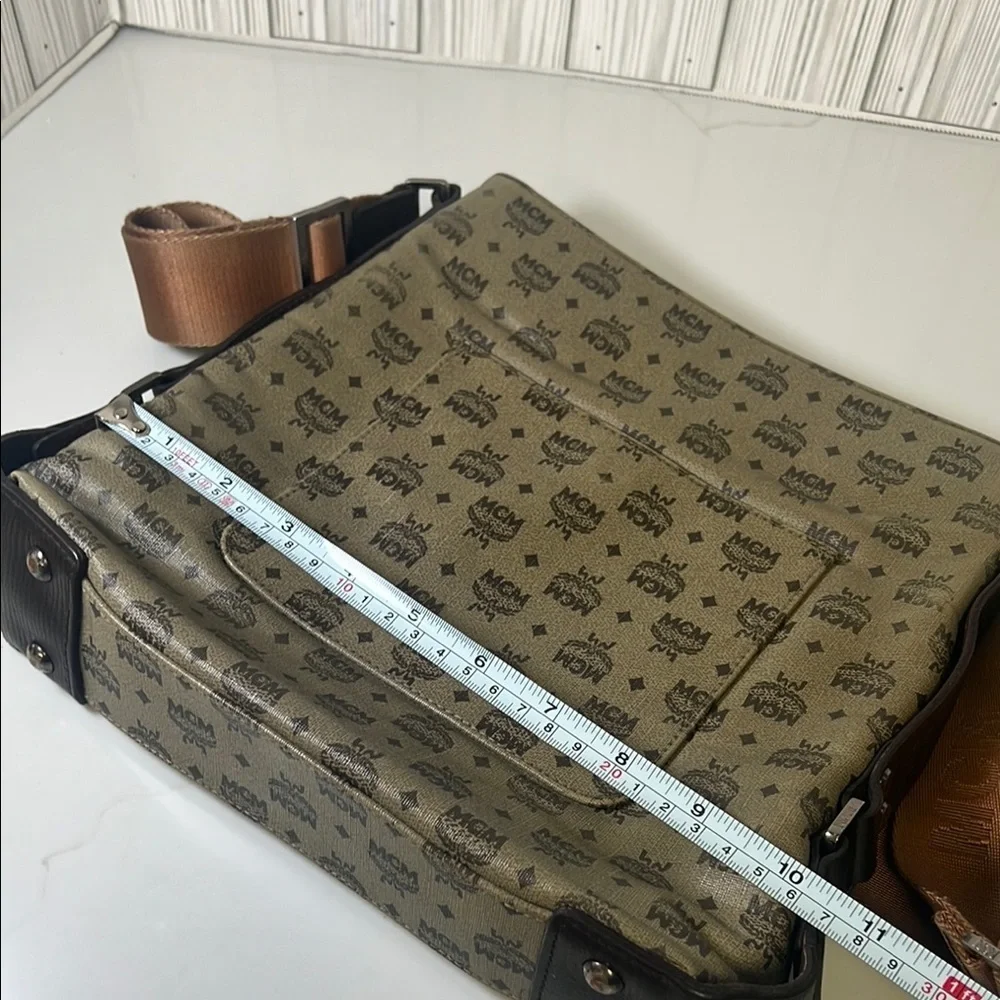 MCM includes please logo
