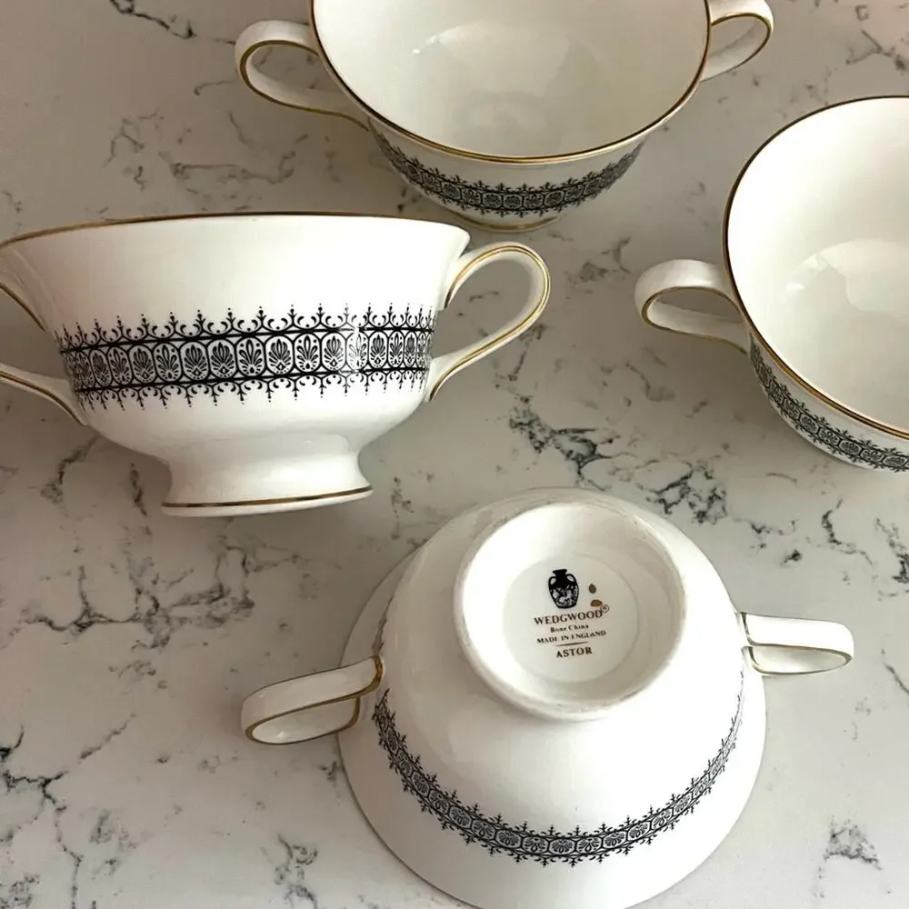 Wedgwood footed cream
