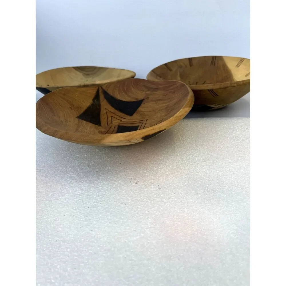 Wooden two incisions