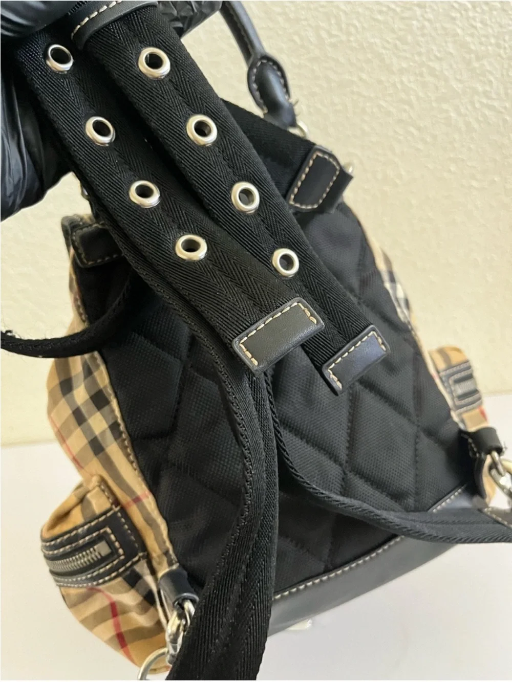 Burberry nova check visible