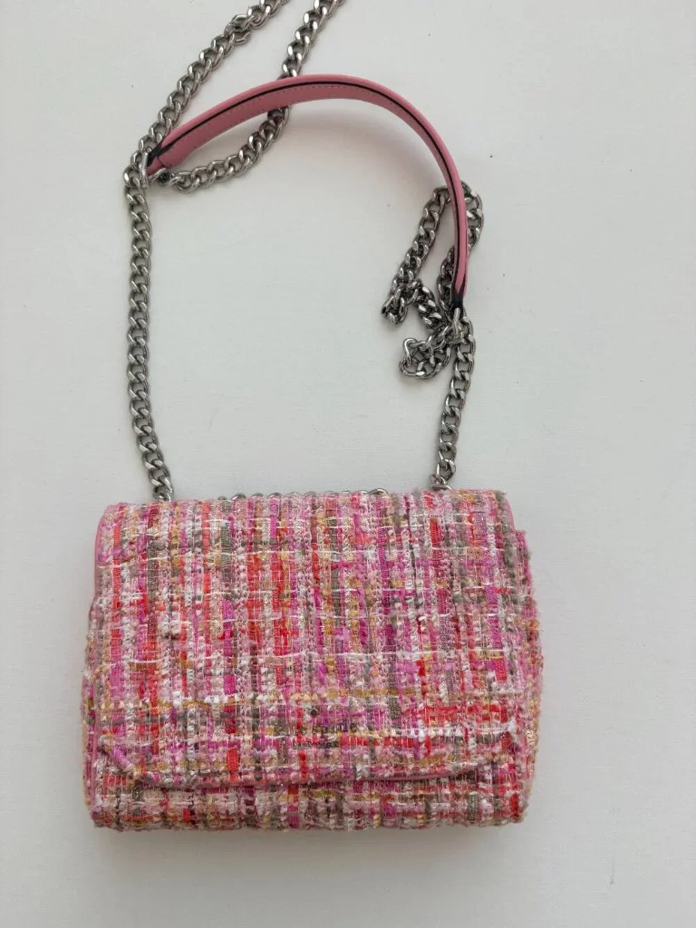 kate spade shaped comes which
