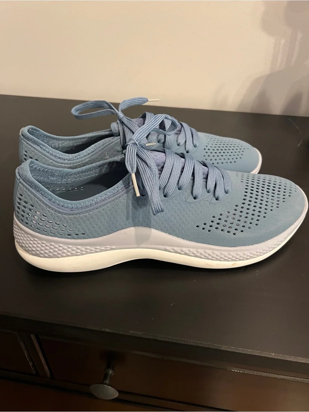 Crocs Literide Pacer Sneakers