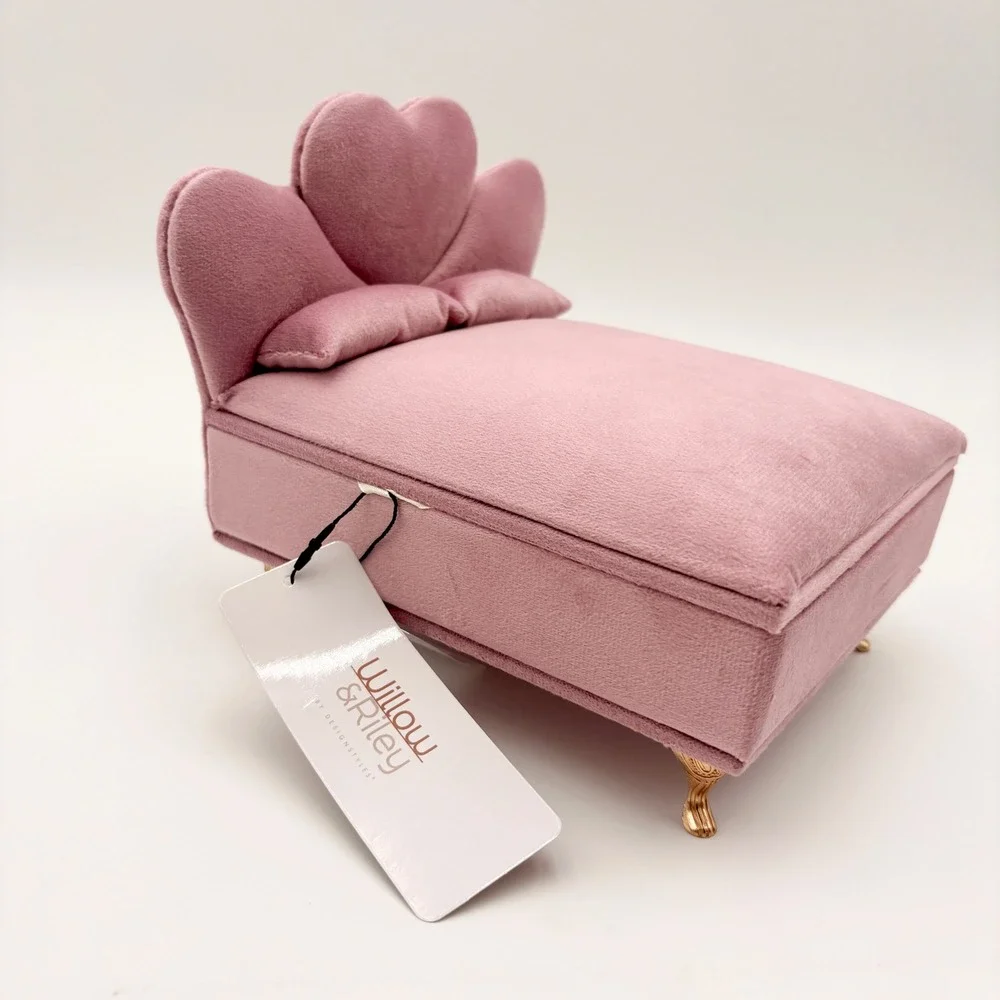 Willow & Riley Pink Velvet Heart Bed Jewelry Box Miniature Furniture Gold Legs