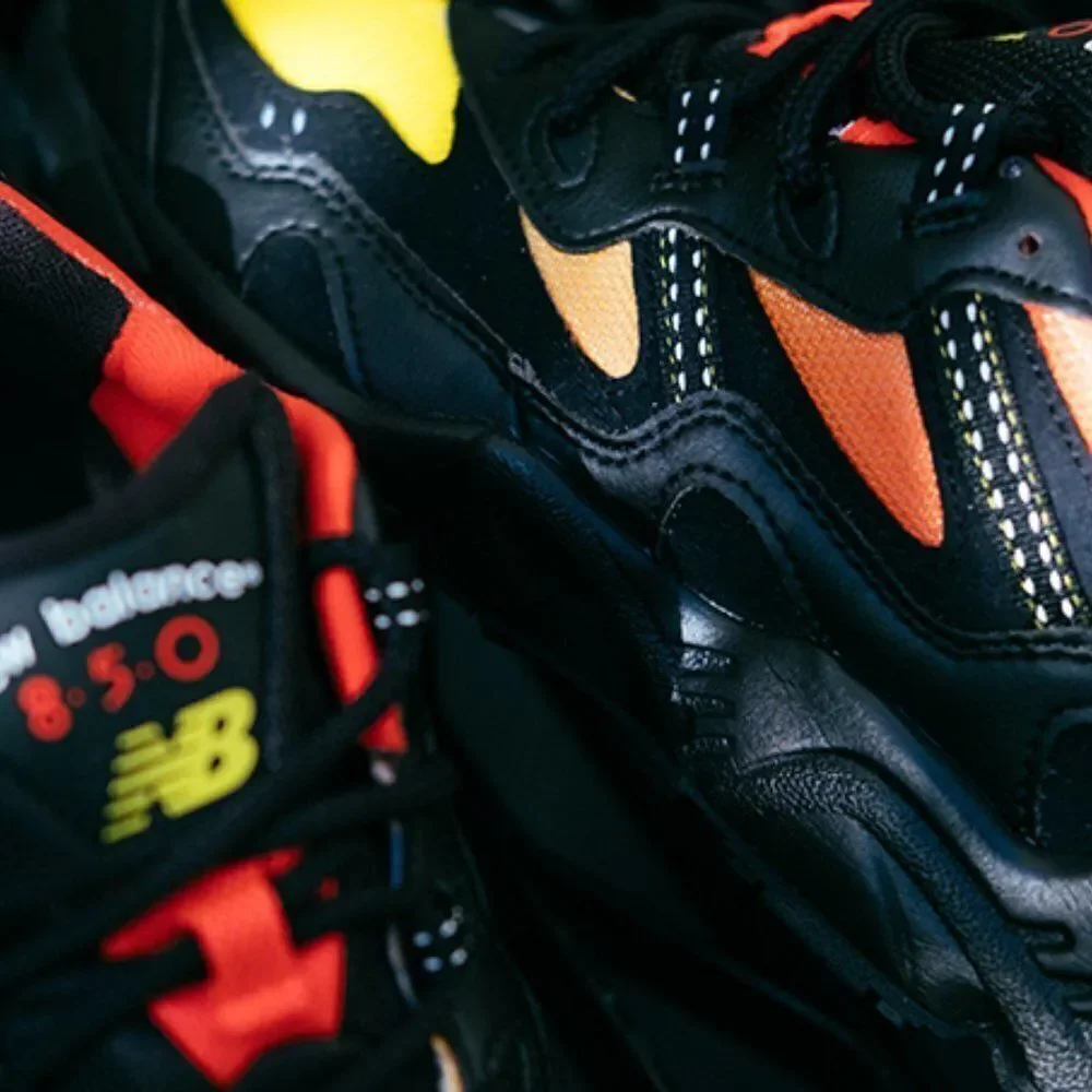 New Balance clean tongue post