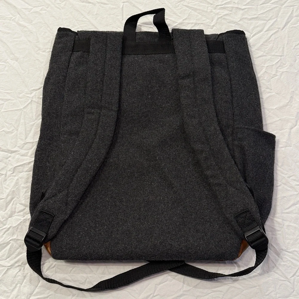 Life Church Craig GroeschelField & Co Campster Satchel Laptop Backpack NWOT