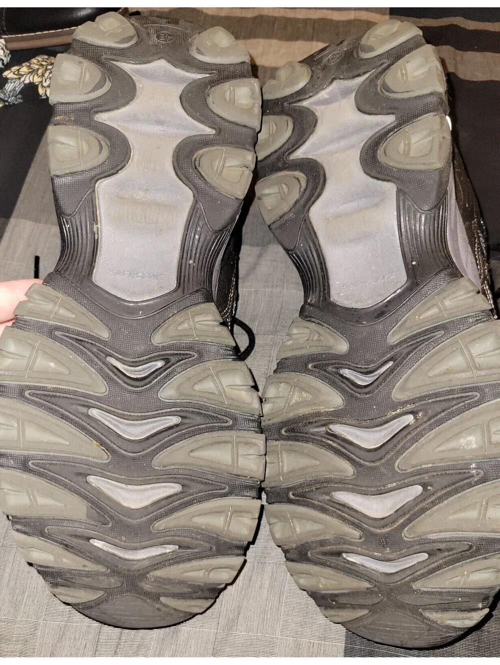 N/A skechers after
