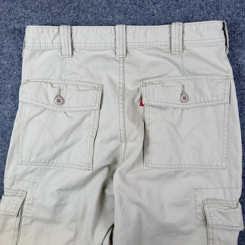 Levis excellent pre
