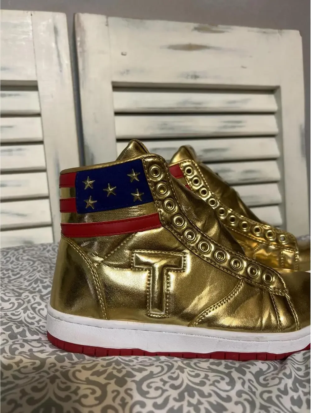 N/A sneakers but