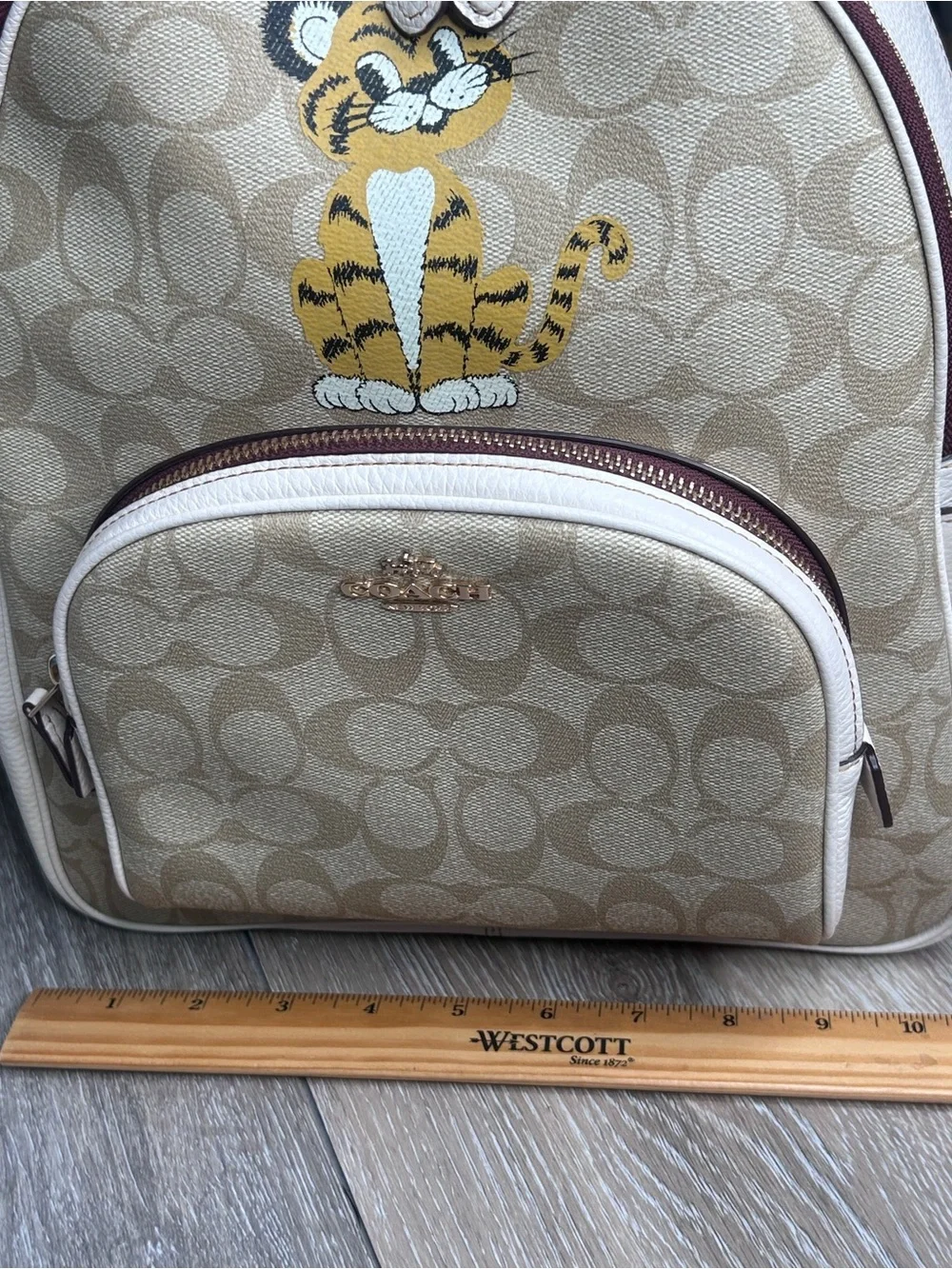 Coach Signature Canvas Tiger Backpack • Limited Edition Print • Beige & White