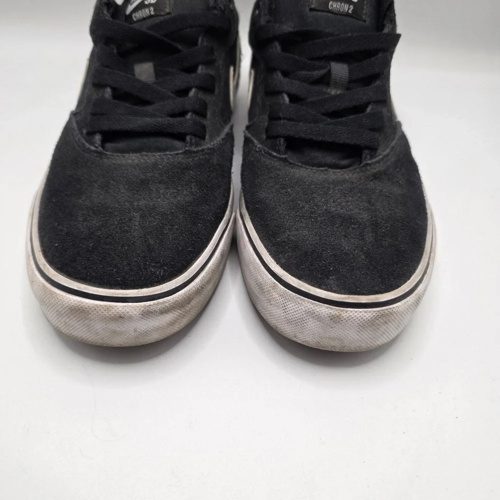 Nike‎ SB Chron 2 Mens Black White Suede Skate Shoes Low Top Sneakers