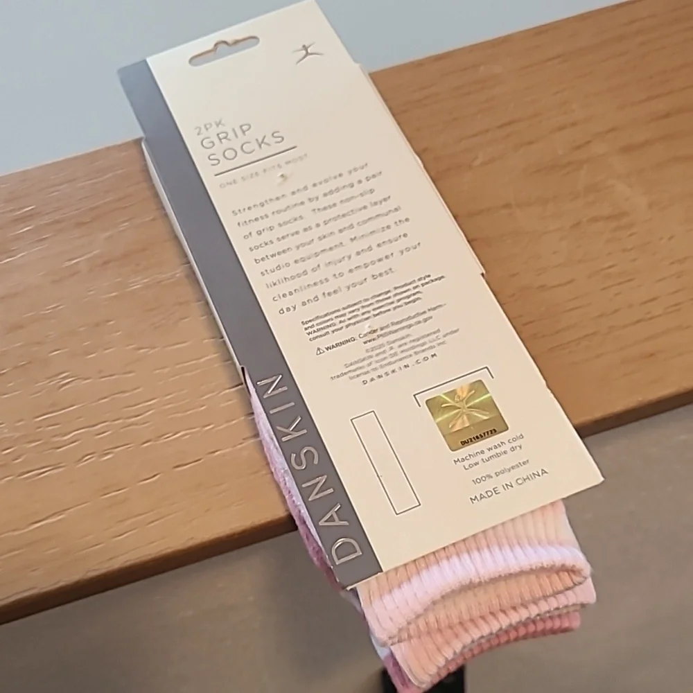 Danskin crew socks