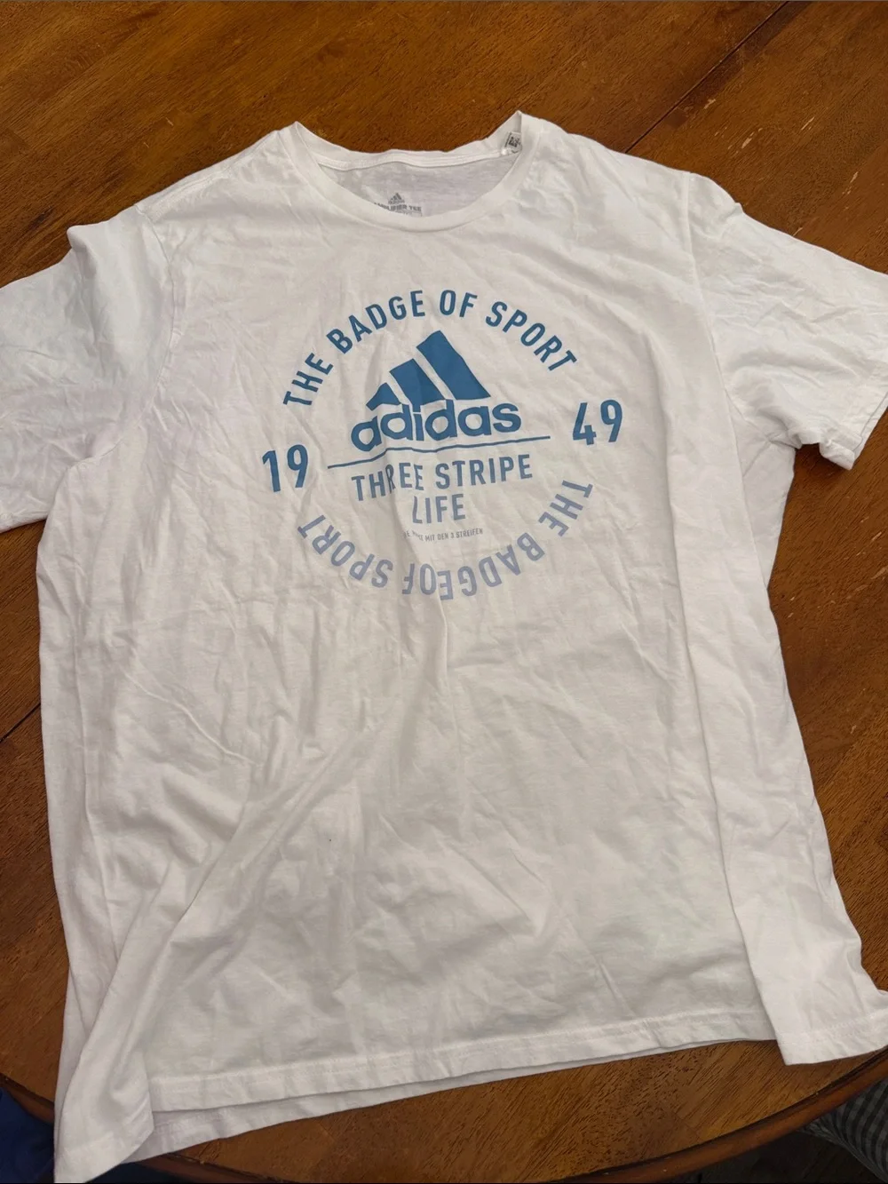 adidas White Tee with Blue Badge Graphic xxl