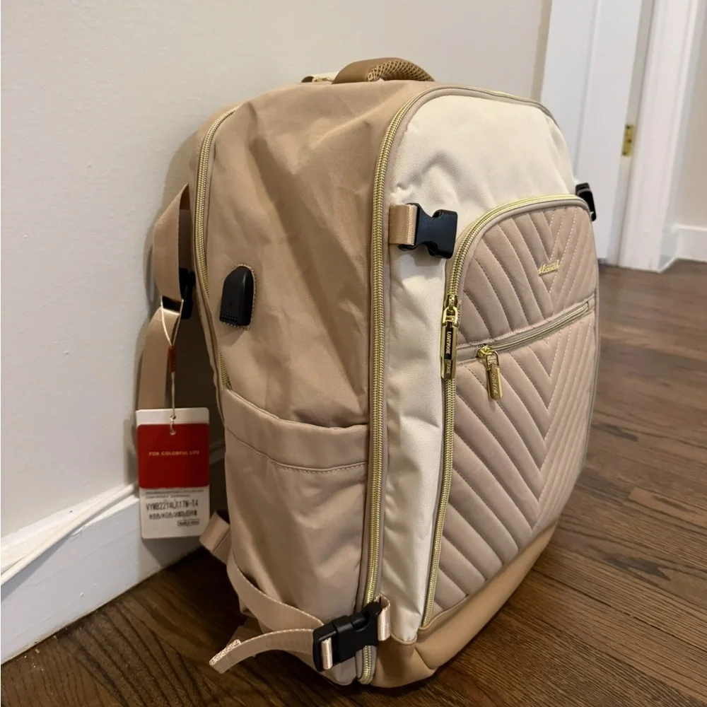 Beige and Cream Quilted Men’s Backpack