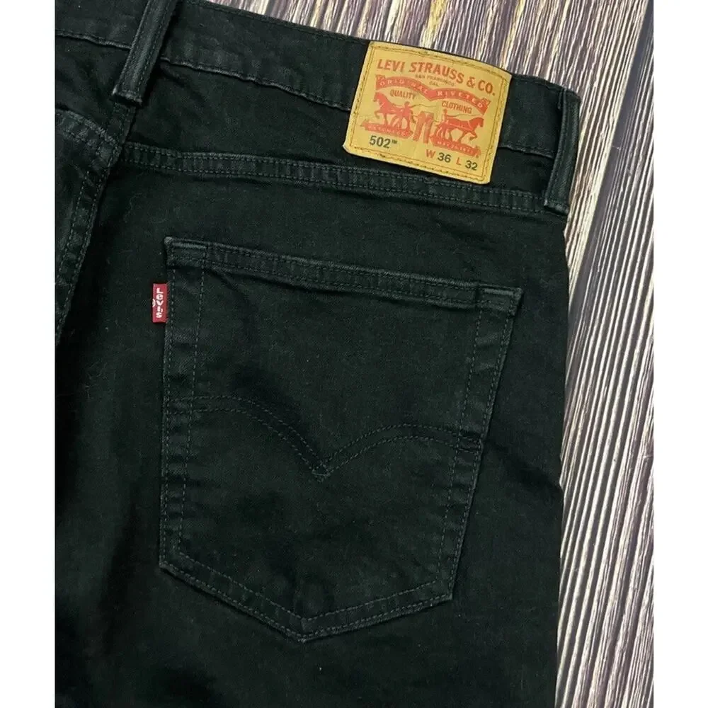 Levis 502 Regular Taper Black Jeans Mens Size 36x32 (Measures 36x31)