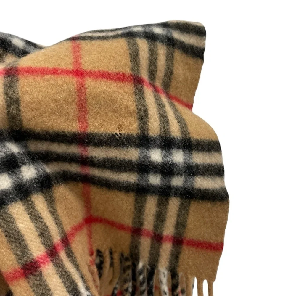 Burberry 100% cashmere