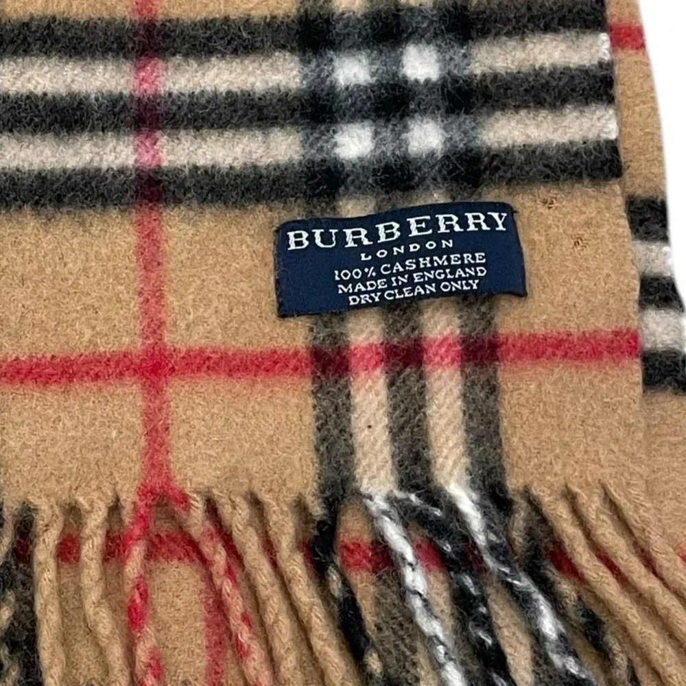 Burberry 100% cashmere