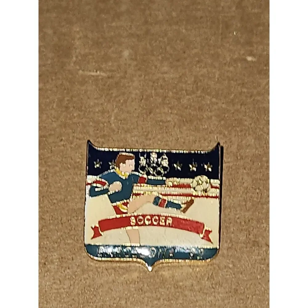 Vintage 1992 Olympic USA Soccer Souvenir Pinback Pin Barcelona, Spain