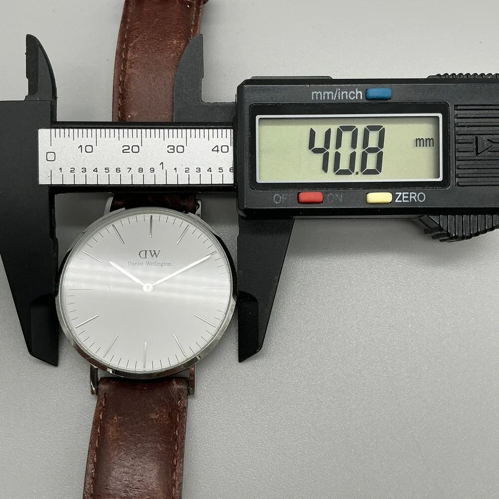 Daniel Wellington Mens Watch 41mm White Dial Brown Leather Strap New Battery