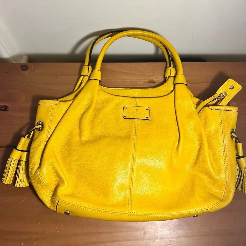 kate spade alley stevie